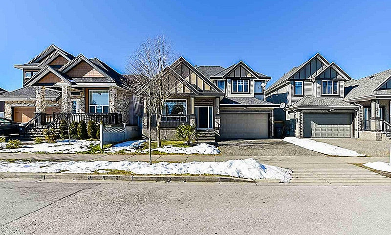 2 Bedroom Basement S...
