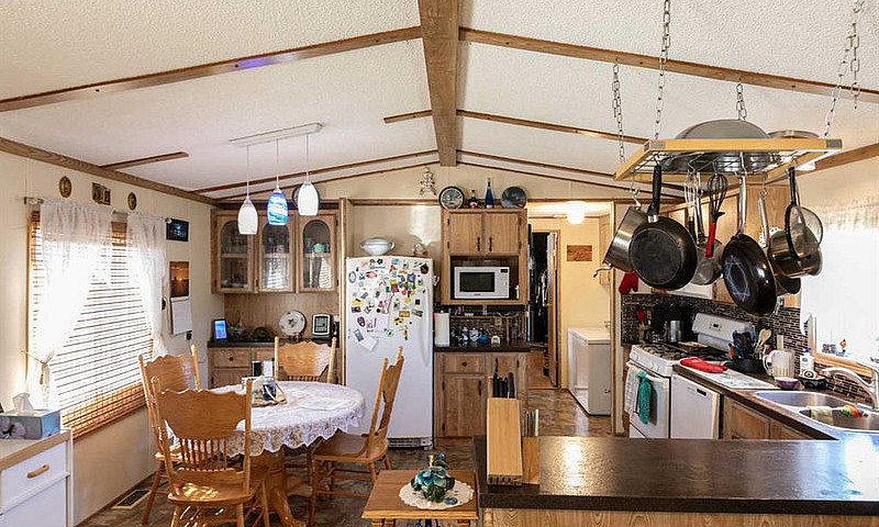 373005 Range Road 41...