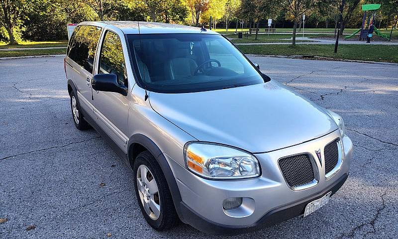 2009 Pontiac Montana...