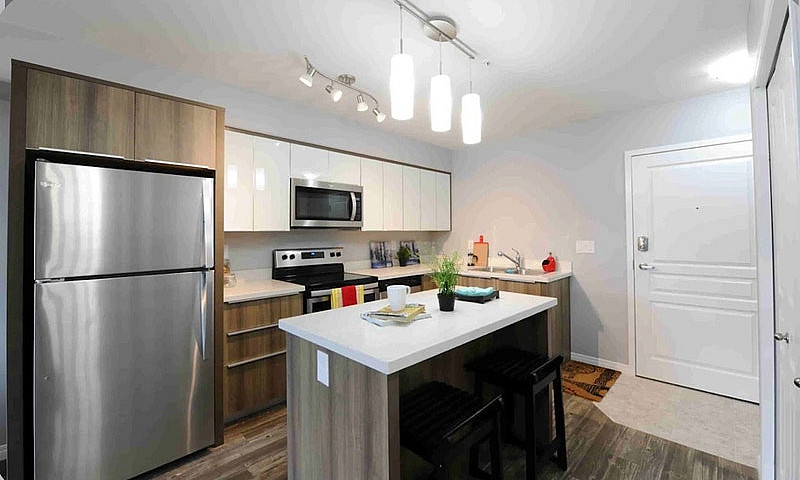 Bright And Modern 1-...