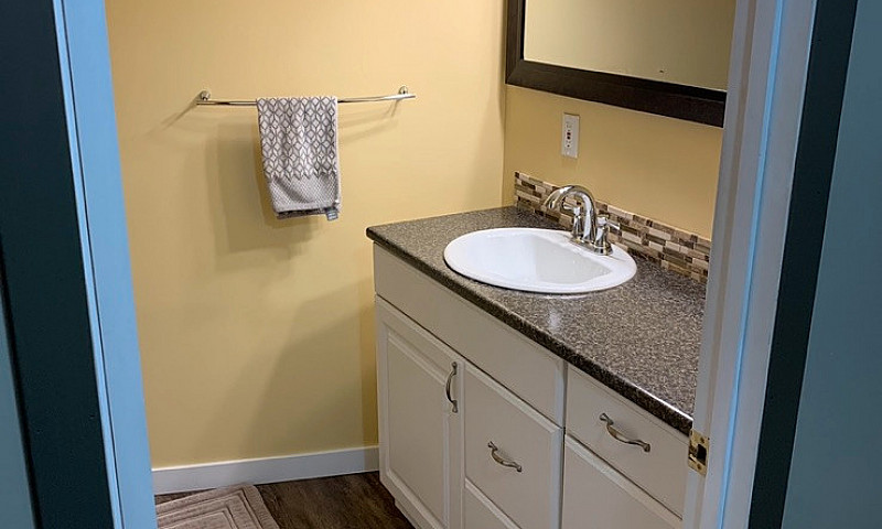 2 Bedroom Basement  ...