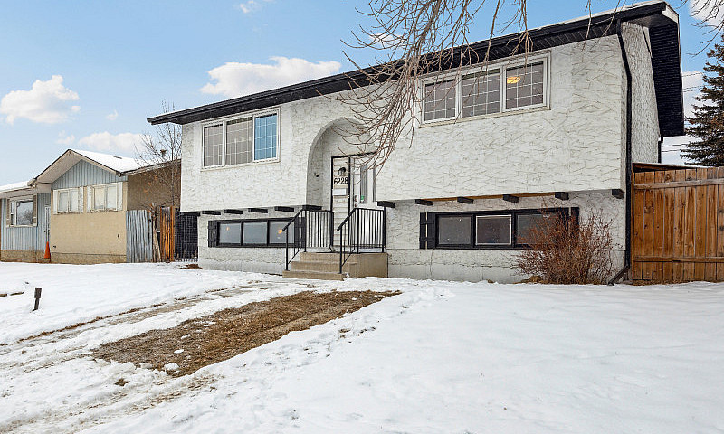 4 Bed, 2 Bath Penbro...