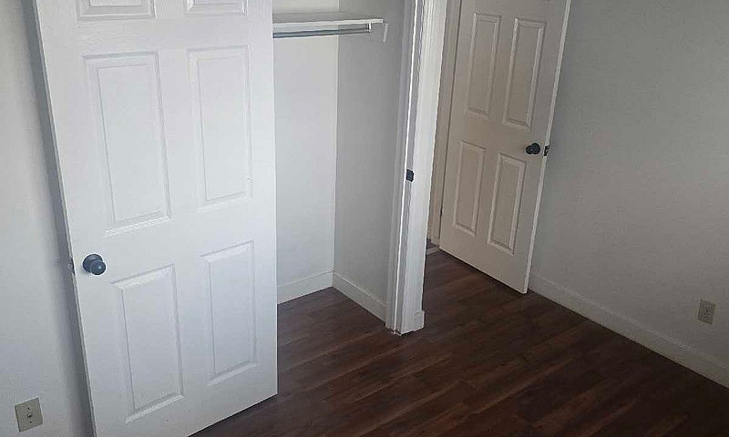 Bright 3 Bedroom Mai...