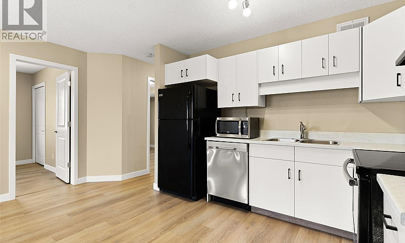 2 Beds 1 Bath - Town...