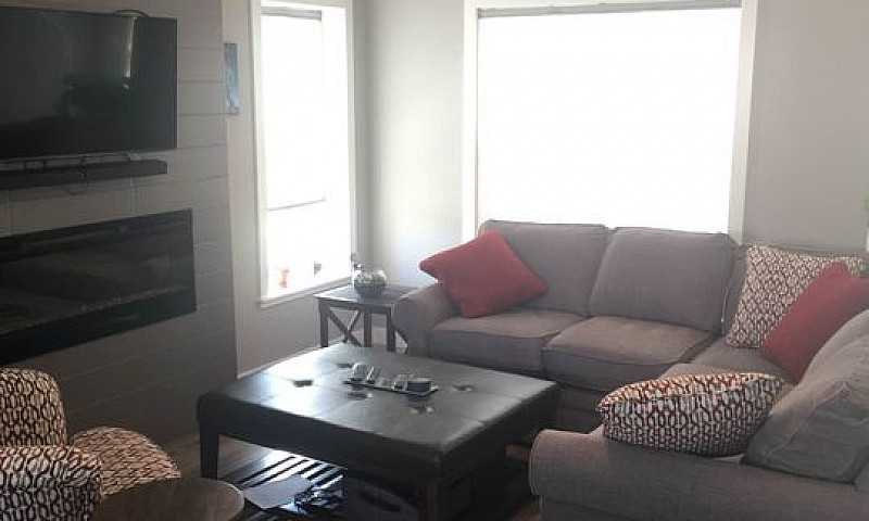 Cozy End Unit Heartl...