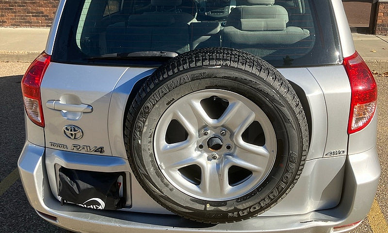 Toyota Rav 4...