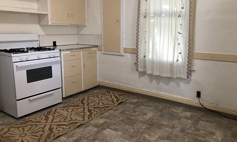 Strathcona 2 Bedroom...