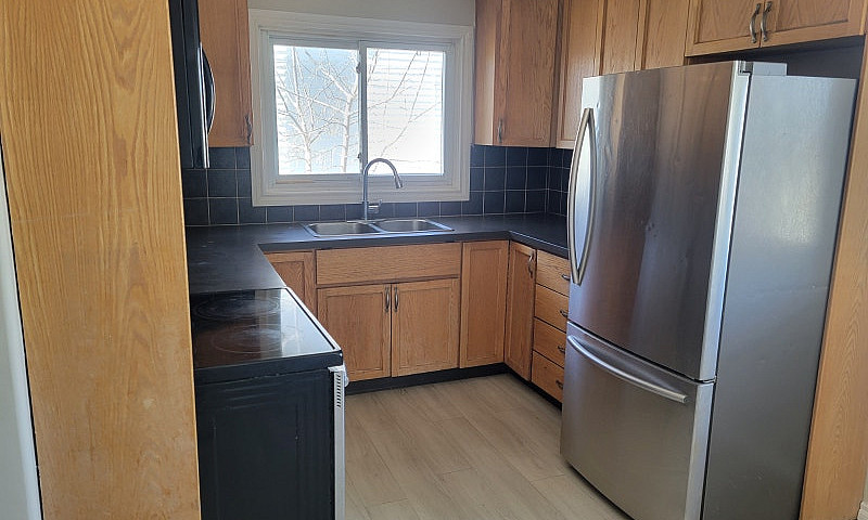 House For Rent In We...