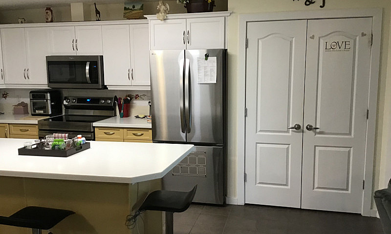 2 Bedroom Condo For ...