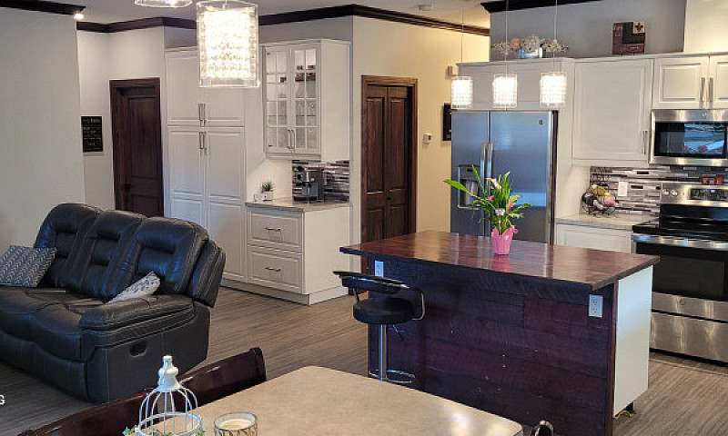 5-Bedroom Home With ...