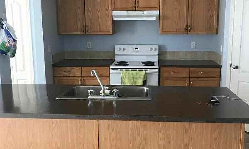 3 Beds 2.5 Baths - H...