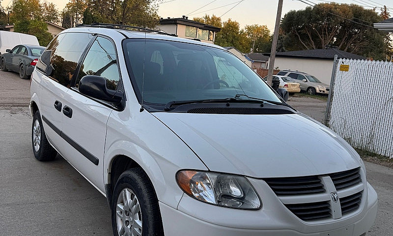 2005 Dodge Caravan 3...
