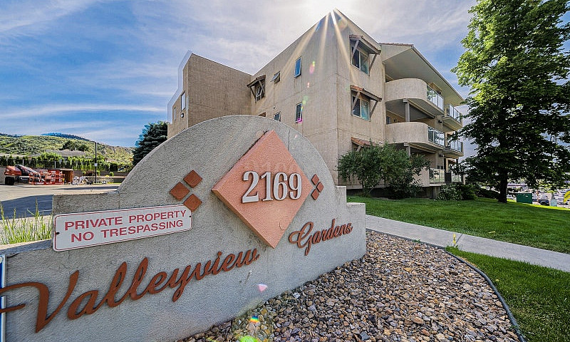 104 2169 Flamingo Ro...