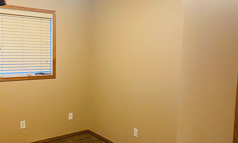 5 Bedrooms 2 Bath Ho...
