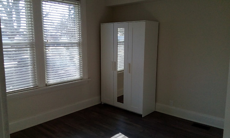 2 Bedroom On Main Fl...