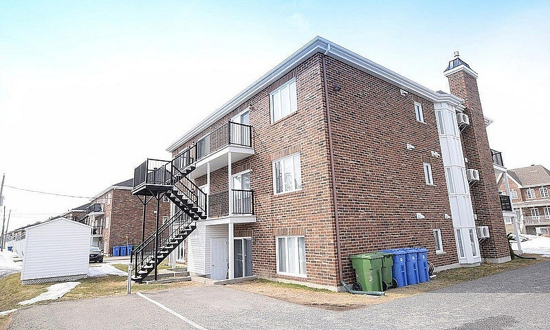 Condo À Louer 4 1/2 ...