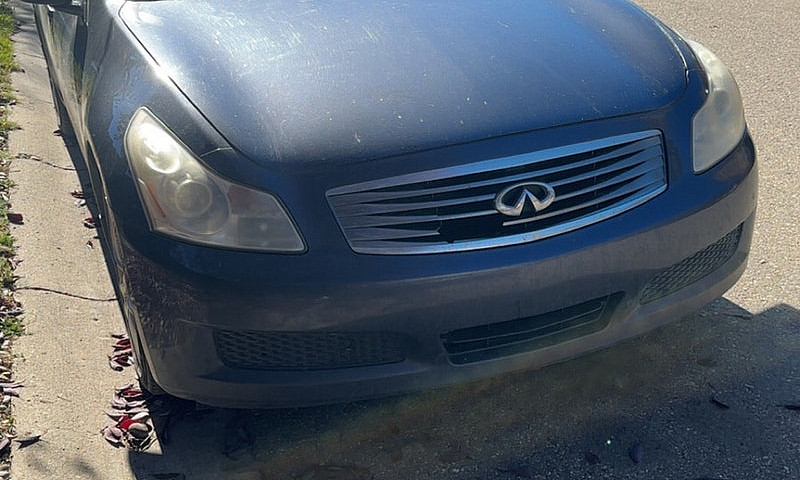 Infiniti G35...