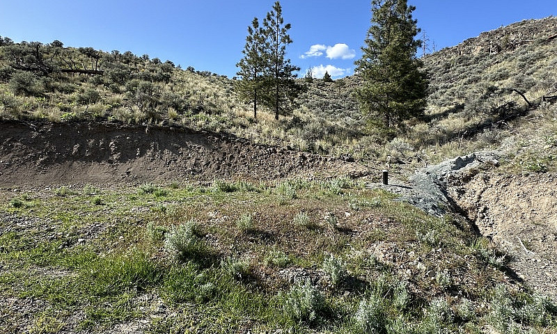 7 View Acreages For ...