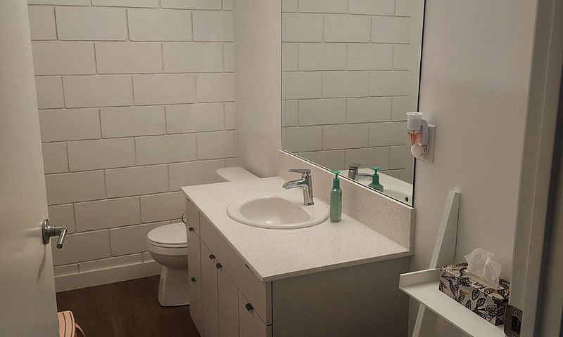 2 Bedroom 2 Bath Apa...