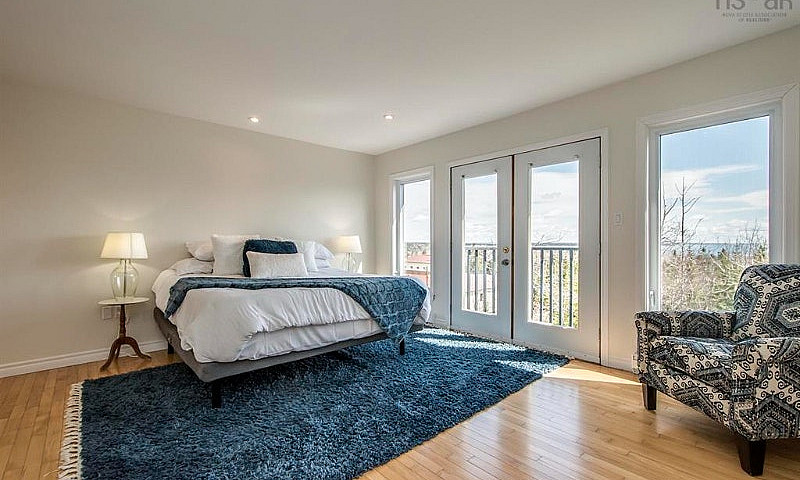 Well Designed Home W...