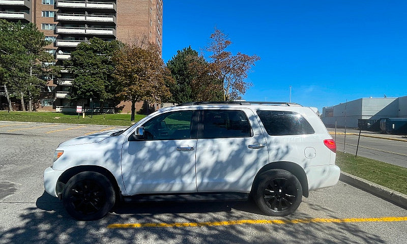 2012 Toyota Sequoia ...