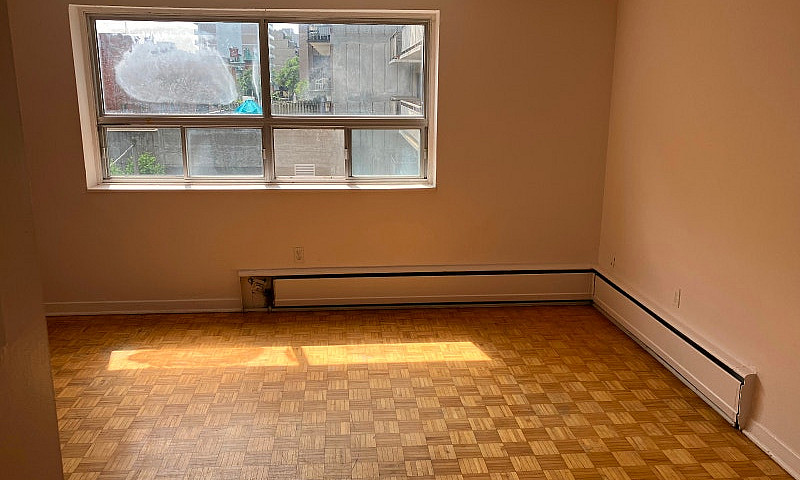 Centretown Bachelor/...
