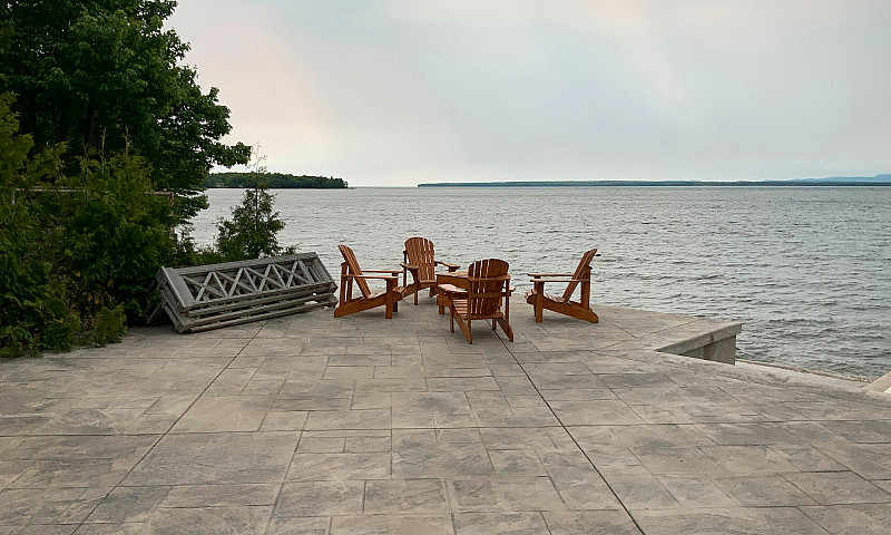 Water Front Cottage ...