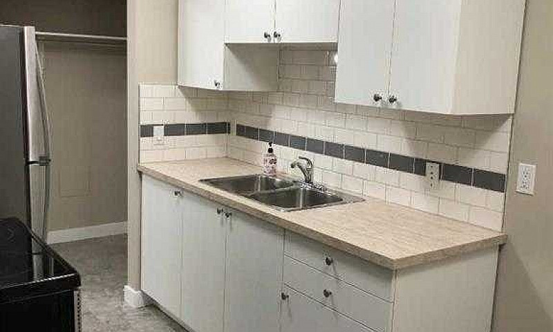 Spacious Apartment A...