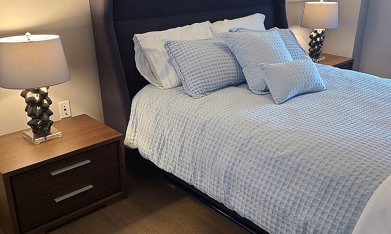 1700 Square Foot Exe...
