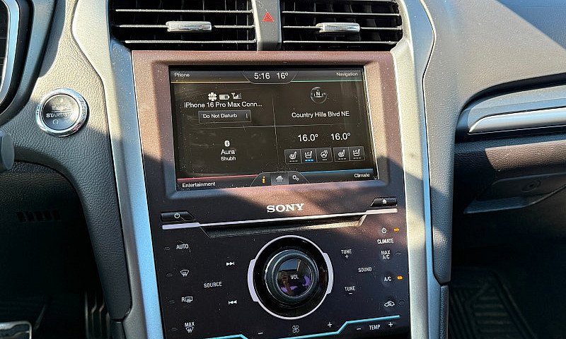 2015 Ford Fusion Awd...