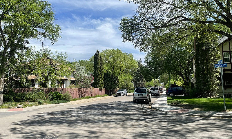 Double Corner Lot In...