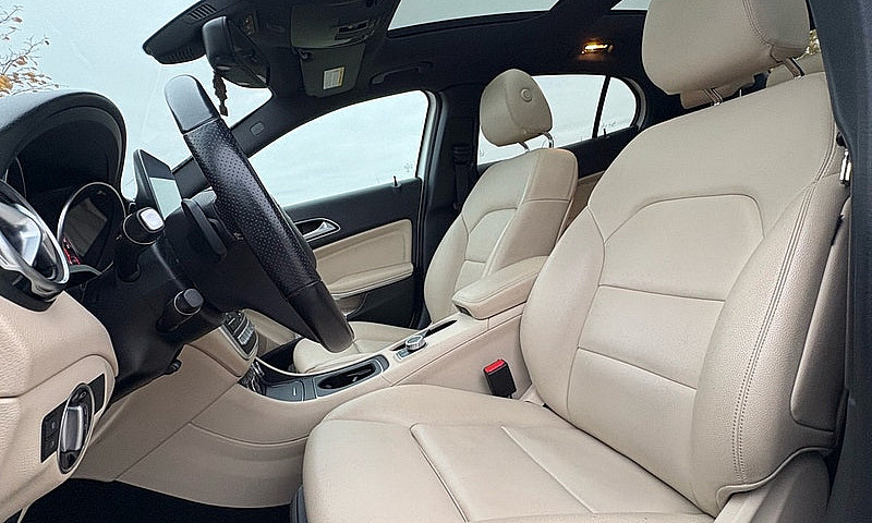 2020 Mercedes-Benz G...