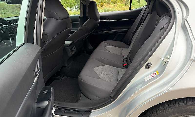 Toyota Camry 2018 Le...