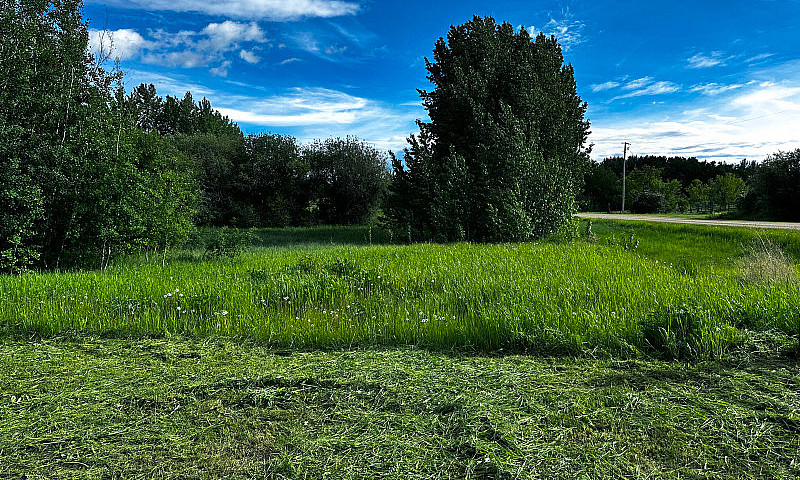 3.22 Acres Parkland ...