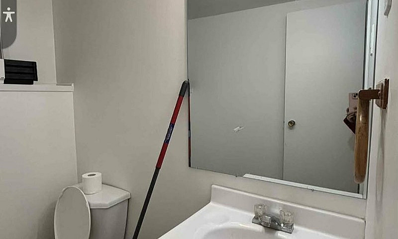 Room For Rent...