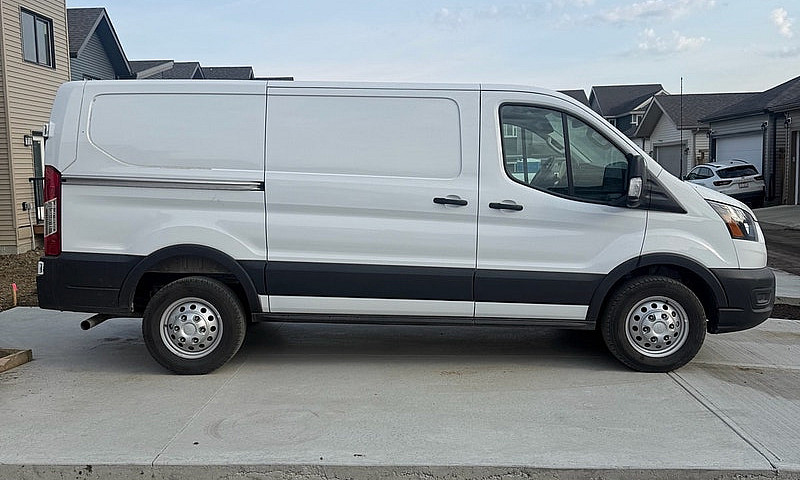 2025 Ford Transit T1...