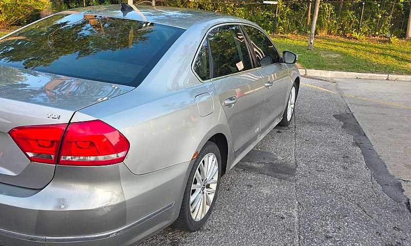 Vw Passat 2.0L Tdi S...