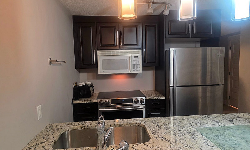 Spacious 2-Bedroom B...