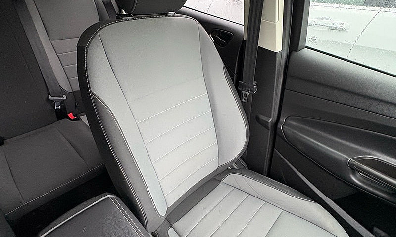2019 Ford Escape...