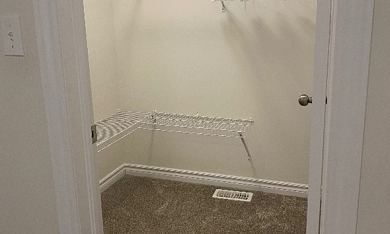 Rent A Room In A Bea...