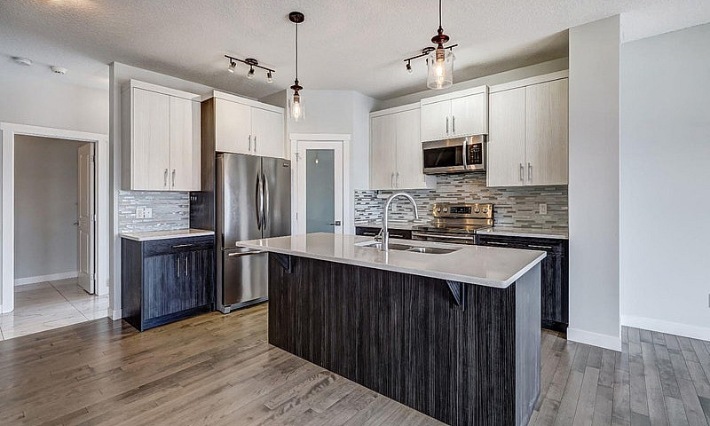3.5Br   2.5Bath Open...