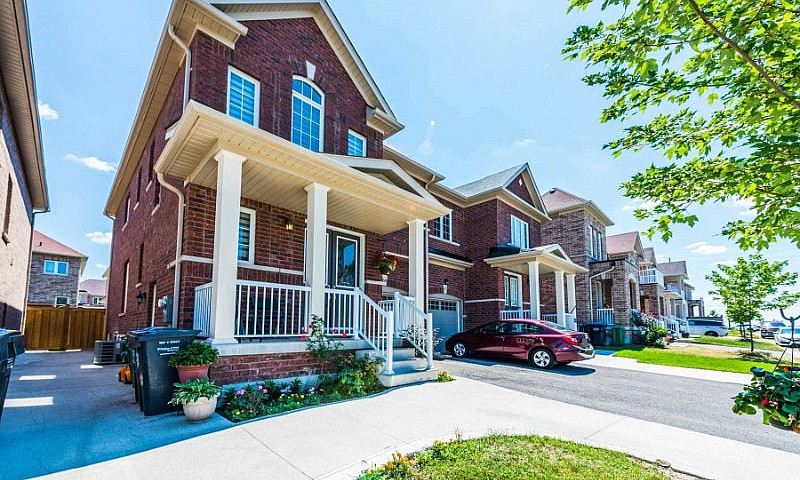 2 Bedroom Basement F...