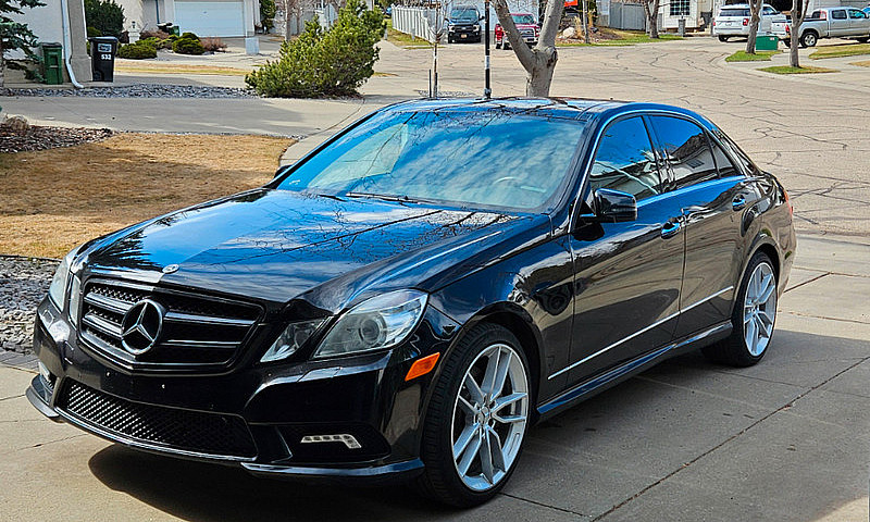 2011 Mercedes Benz E...
