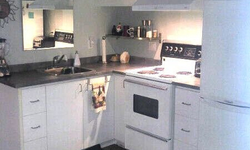 Superbe 3½ Meublé – ...