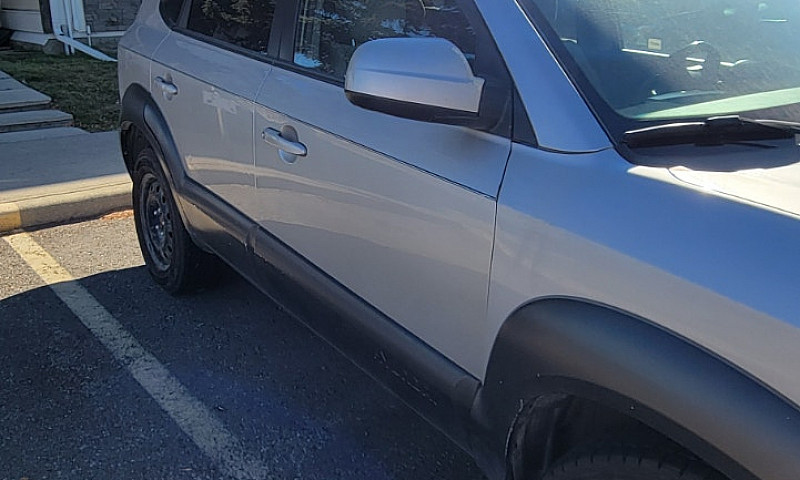 2005 Hyundai Tucson...