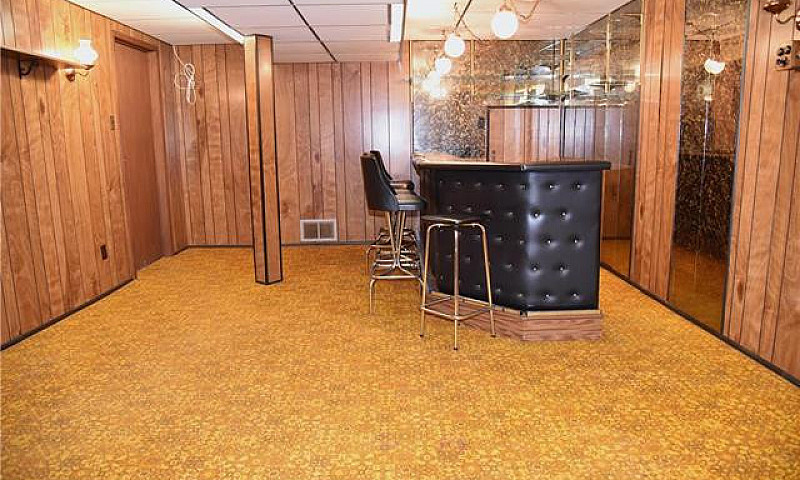Well Maintained 3 Be...