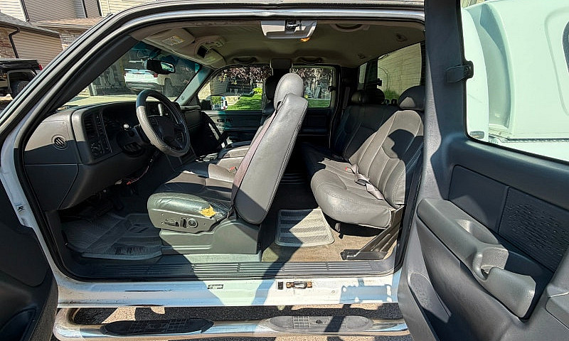 Chevy Silverado 2500...