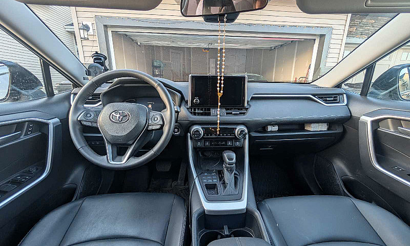 Rav4 2023 Xle Premiu...