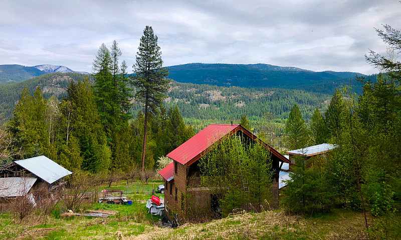 Secluded Acreage Wit...