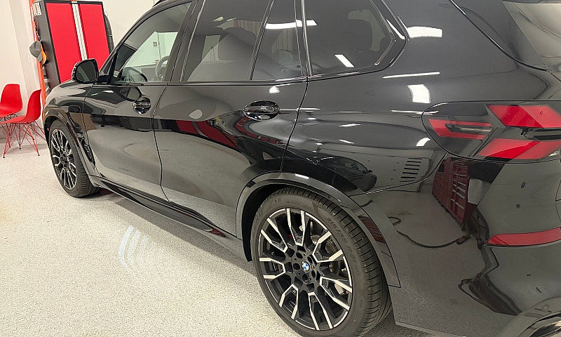 2026 Bmw X5 50E...